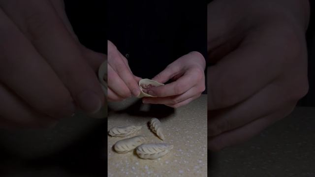 Лепим курзе (пельмени) с мясом и чабрецом #dagestan #suleymanov #food #еда #пельмени #рецепт смотреть онлайн