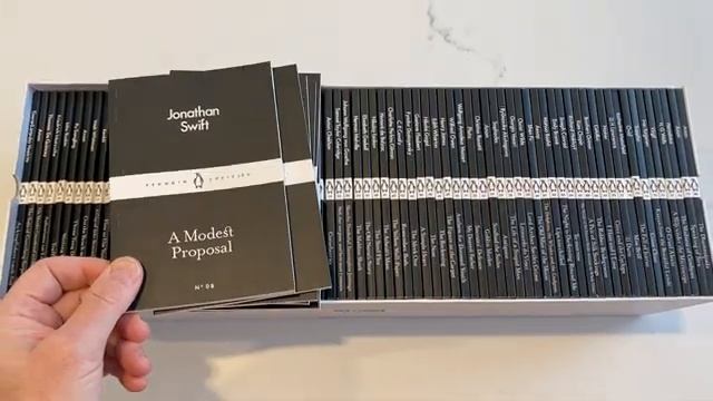 Penguin Modern Series vs. Penguin Little Black Classics. What's the Difference? ("Library Books")