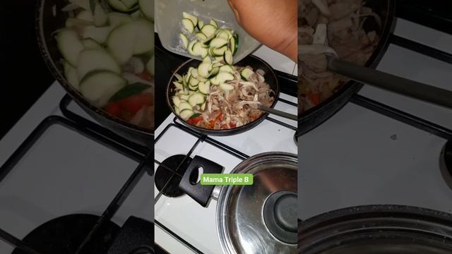 Continental Noodles смотреть онлайн