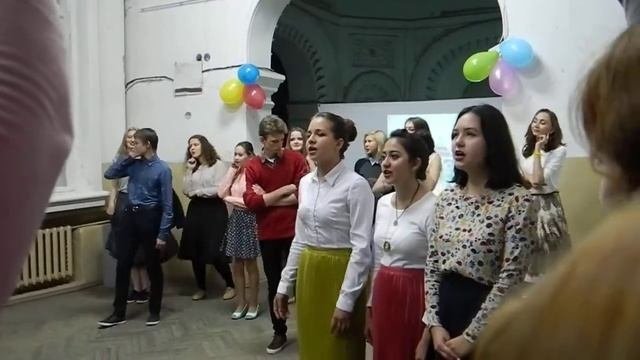 Выступление Дизайнеров. Концерт к 120-летию КХУ им.Н.И.Фешина. 2015 смотреть онлайн