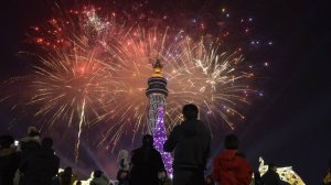 Тысячи людей встретили Новый год на площади Независимости В Душанбе