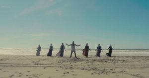 Симон Хорольский & Sisters – Океан Божьей Любви (христианская песня) Full HD