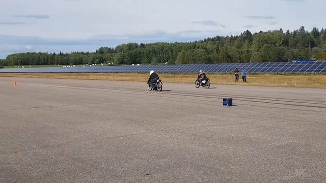 Honda MT5 70cc 2fast vs Zundapp 70cc смотреть онлайн