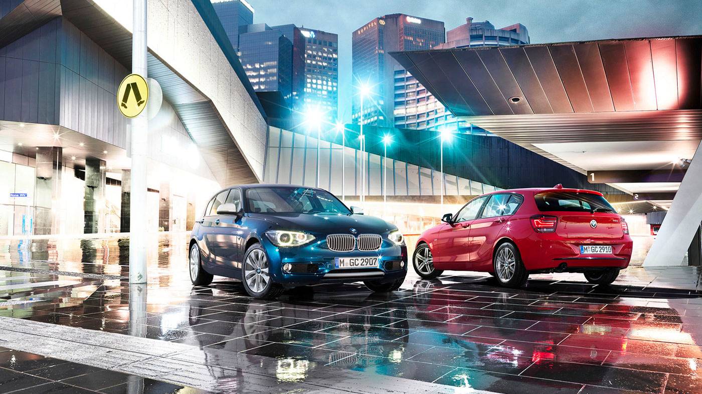 Реклама в автосалонах. Фасад Медиа Групп смотреть онлайн