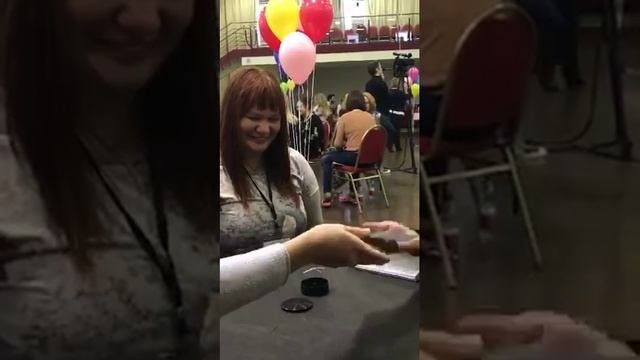 Вращение маленькой мельницы на семинаре Дети Радуги у Вианны Стайбл смотреть онлайн