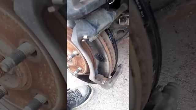 2006 buick la'cross. Break pad replacement смотреть онлайн