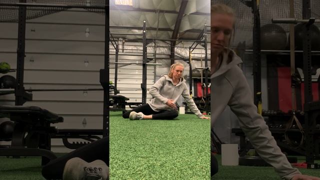 Seated 90/90 QL stretch смотреть онлайн