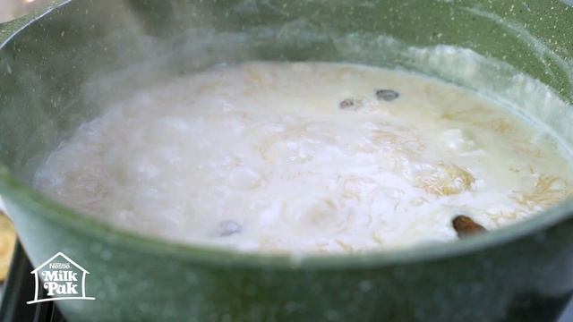 Eid Special Sheer Khurma Recipe: Rich Vermicelli Pudding for a Festive Delight смотреть онлайн