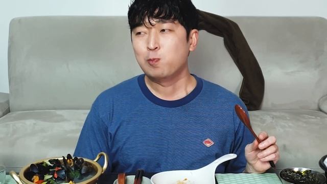 호래기회(꼴뚜기)가 맛있는 계절!! 회무침에서 라면까지🦑🍜(Ft.홍합탕) 혼술 리얼먹방 Raw Baby Squid MUKBANG ASMR REALSOUND EATINGSHOW