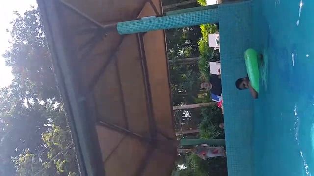 Du Sai resort pool смотреть онлайн