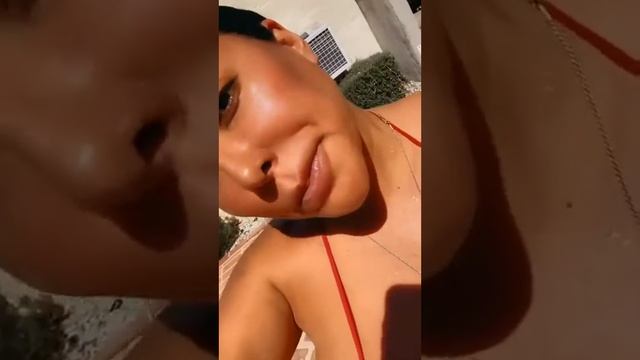 Kiara Mia On Swimming Pool / Kiara Mia