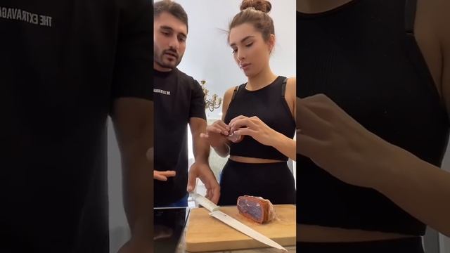 БАСТУРМА😂 | САРКИС И ЭКА | СЕМЕЙНЫЕ ПРИКОЛЫ 2022 год🦦 смотреть онлайн