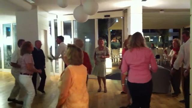 Festa all'Hotel Majestic - Milano Marittima смотреть онлайн