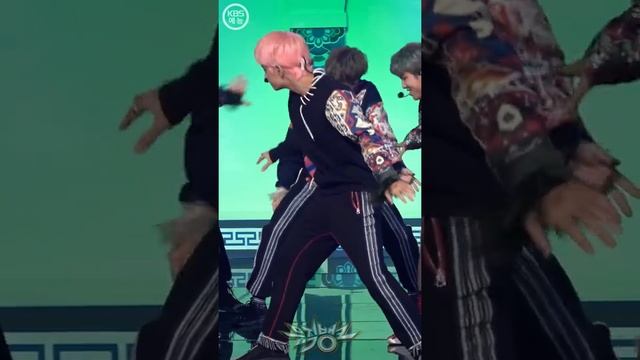 [FOCUSED] BTS's JIMIN - IDOL [Music Bank / 2018.08.31] смотреть онлайн