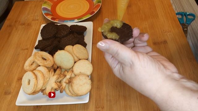 Biscotti Keto: Farciti con Marmellata senza Zucchero e Cioccolato Fondente al 75% смотреть онлайн