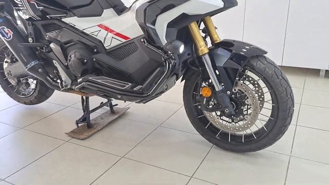 Yeni 2024 Honda x adv special edition. смотреть онлайн