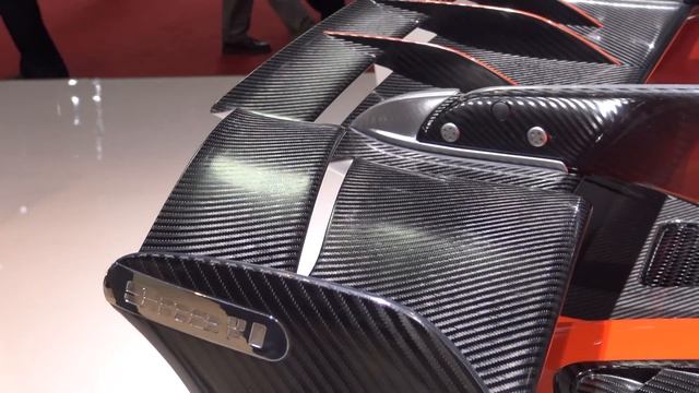 Geneva Adventure Day #4: Bugatti Chiron, Porsche 911R & those Nimrods! смотреть онлайн