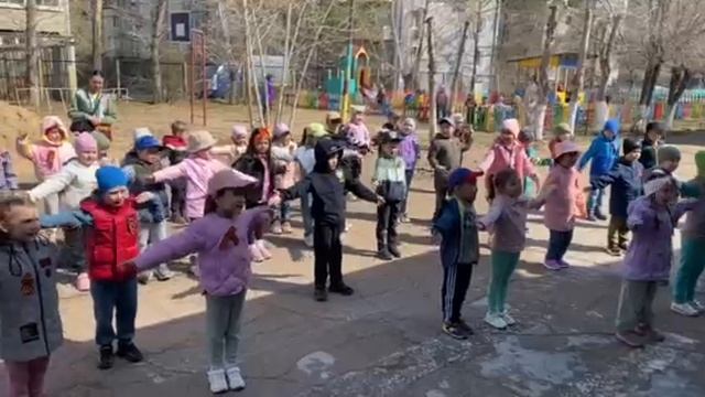 Патриотическая зарядка в детском саду смотреть онлайн