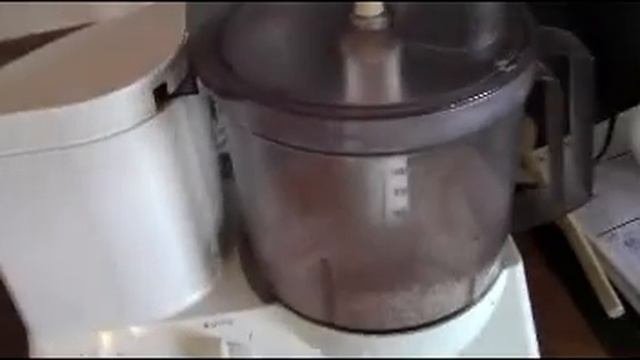 Cooking from scratch on a budget part 1 - Tahini and Hummus смотреть онлайн