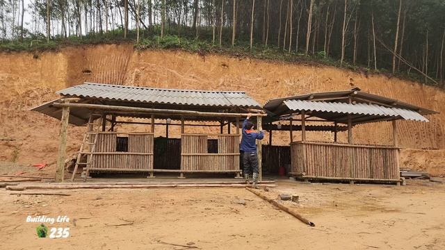 Working with wife and daughter. Sowing seeds of purple cabbage. Building Life смотреть онлайн