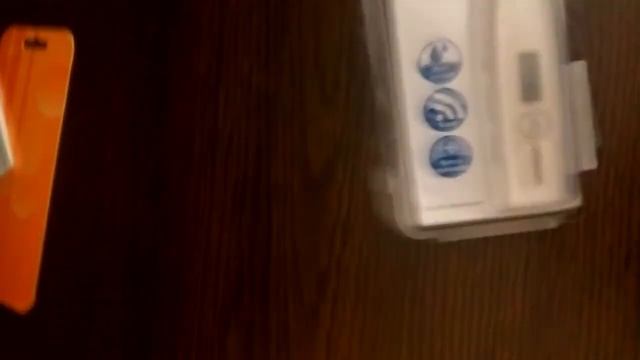 Omron Digital thermometer (Model MC-246) Unboxing смотреть онлайн
