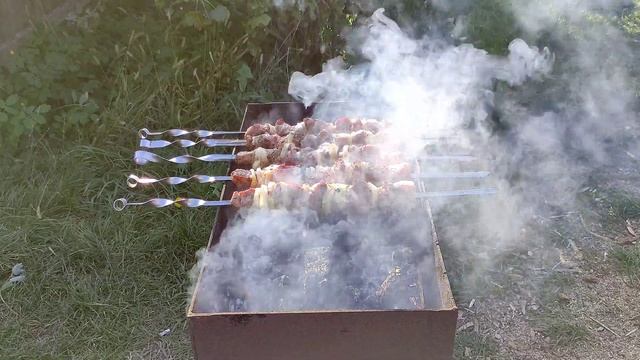 Шашлык 4K Осенний отдых 🙃 смотреть онлайн