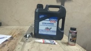 #nissan #terrano #wd21 #vg30 #pathfinder Замена масла в мкпп раздатке и редукторах.