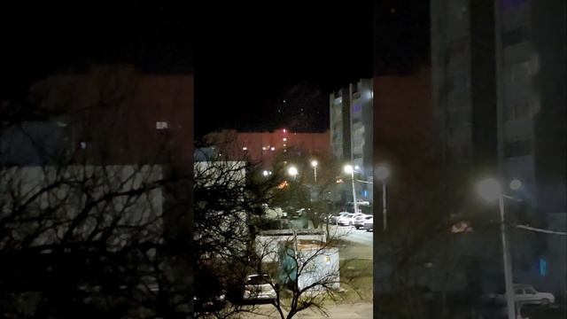 Салют 2025. Новогодний Салют. Ейск. Канал Тутси - диеты и путешествия. смотреть онлайн