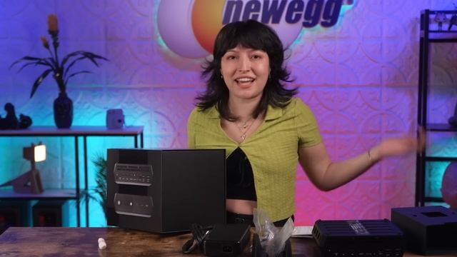 INTEL'S POWERFUL COMPACT PC Intel NUC 12 Enthusiast - Unbox This! смотреть онлайн