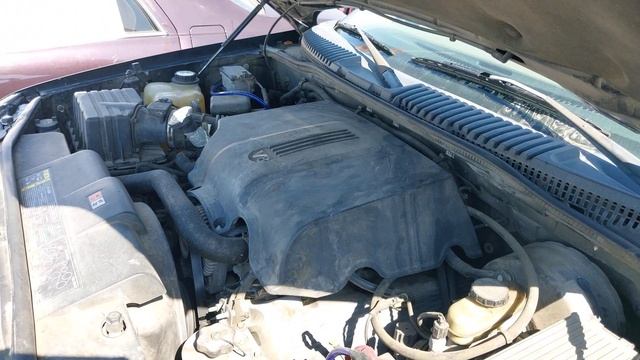 Mercury engine sound of 2003 Mountaineer Convenience/Luxury 4M2DU66W33ZJ06182 смотреть онлайн