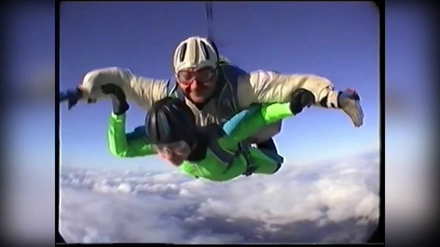 Мотя летит высоко 2004 смотреть онлайн