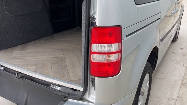 VW CADDY LIFE 1.6 TDi 102 DSG Auto Diesel Camper смотреть онлайн