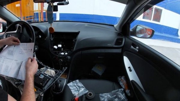 Как установить андроид магнитолу на хендай солярис 1