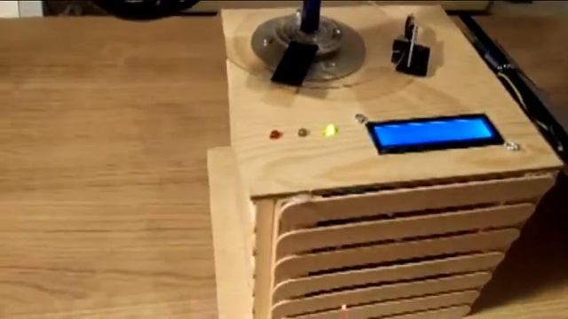 Ciencia en acción 2017: Projectes de robòtica смотреть онлайн