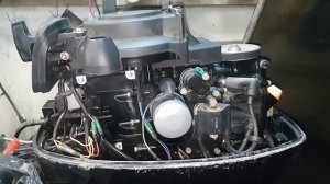 Делаем из китайского мотора ямаху. Переборка лодочного мотора, ремонт, косметика