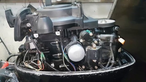 Делаем из китайского мотора ямаху. Переборка лодочного мотора, ремонт, косметика