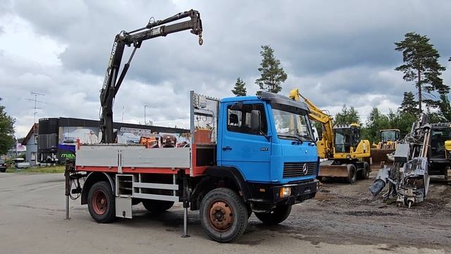 Mercedes Benz 1117, 4x4, 1988 Modell Med HIAB 080 Kran.
