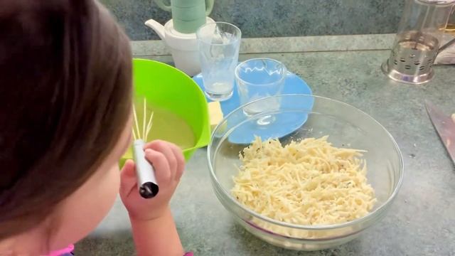 Готовим вкусный ХАЧАПУРИ | ЗЛАТА КОРОНА смотреть онлайн