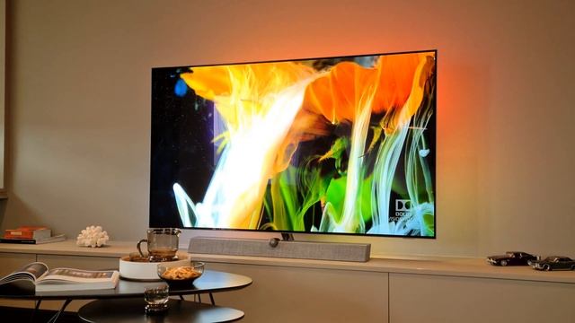 Philips 65OLED935 TV in classy interior смотреть онлайн