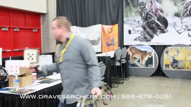 2013 Bear Archery Women's Bow Review the Homewrecker vs. the Siren смотреть онлайн