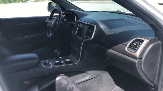 Видеопрезентация автомобиля grand cherokee смотреть онлайн