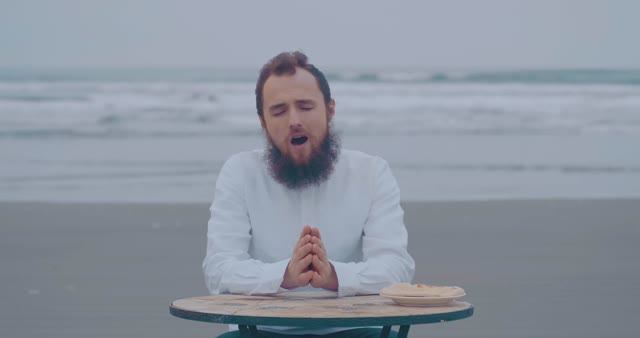 Симон Хорольский – Господь, когда ученикам (христианская песня) WQHD