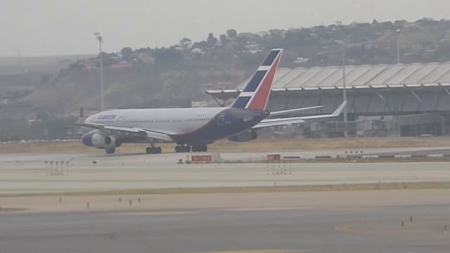 Cubana Ilyushin Il-96-300 CU-T1717 смотреть онлайн