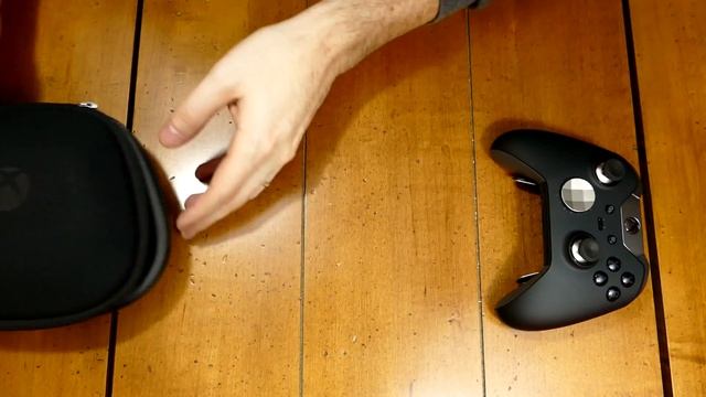 Xbox One Elite Controller Unboxing & First Look смотреть онлайн