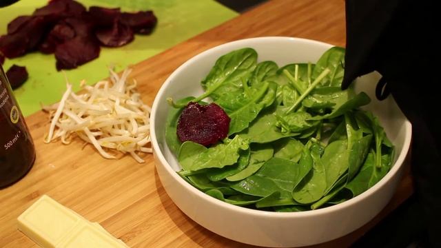 APPLE AND BEETROOT SALAD смотреть онлайн