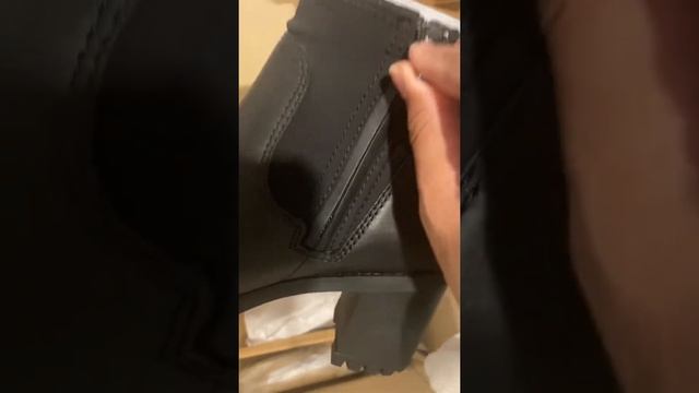 Unboxing Ugg W CHEVONNE and W AMATHEA смотреть онлайн