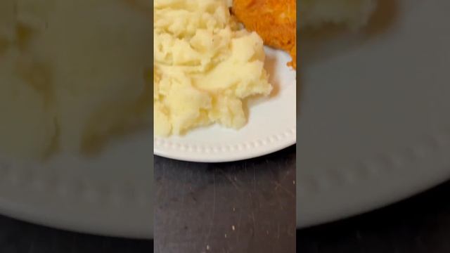 Fried Pork Chops, Mash and Gravy! #fried смотреть онлайн