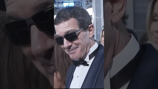 Антонио Бандерас об Украине смотреть онлайн