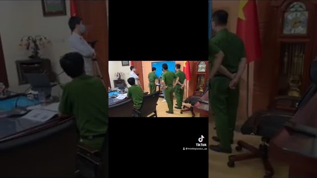 Màn hình tương tác thông minh QA SmartTouch смотреть онлайн