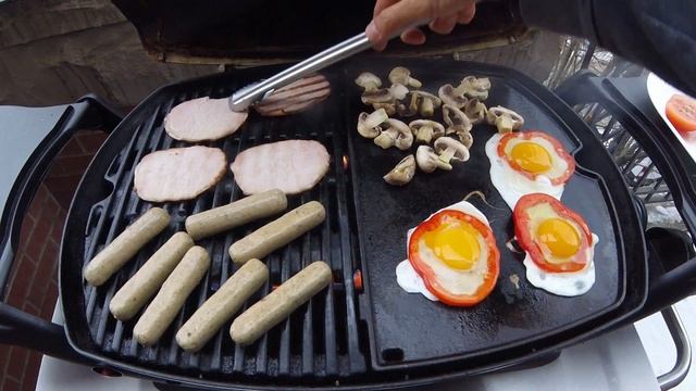 FULL ENGLISH BREAKFAST FRY-UP on the Weber Q and Griddle! Happy New Year! смотреть онлайн